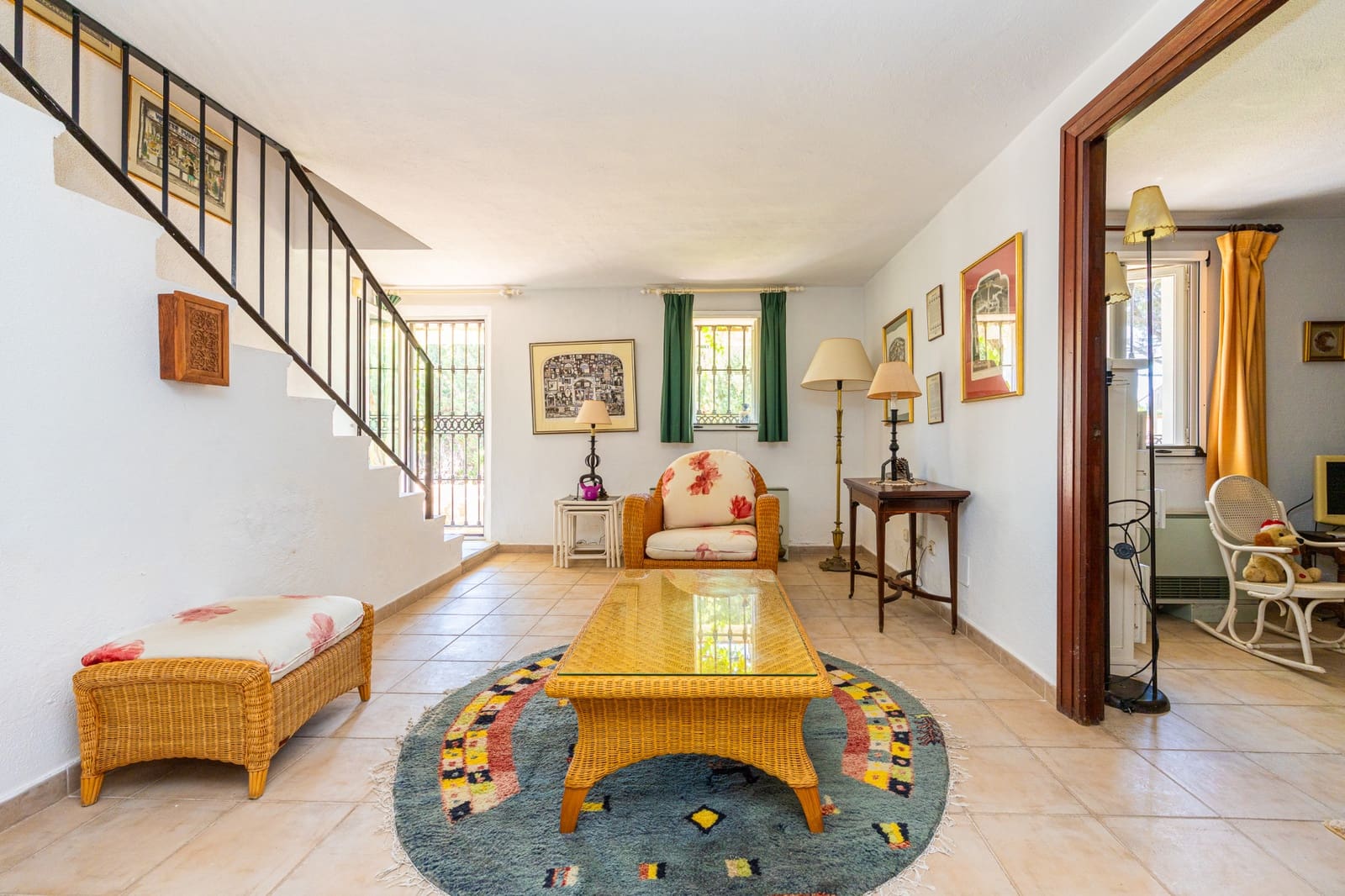 9 chambre Villa/Maison à vendre à El Chaparral avec piscine garage - 1 900 000 € (Ref: 9958952)