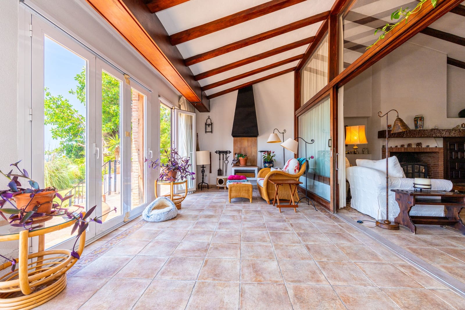 9 chambre Villa/Maison à vendre à El Chaparral avec piscine garage - 1 900 000 € (Ref: 9958952)