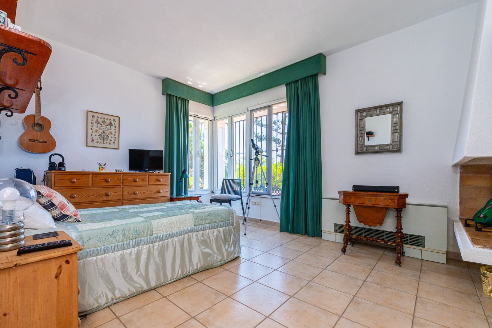 9 chambre Villa/Maison à vendre à El Chaparral avec piscine garage - 1 900 000 € (Ref: 9958952)