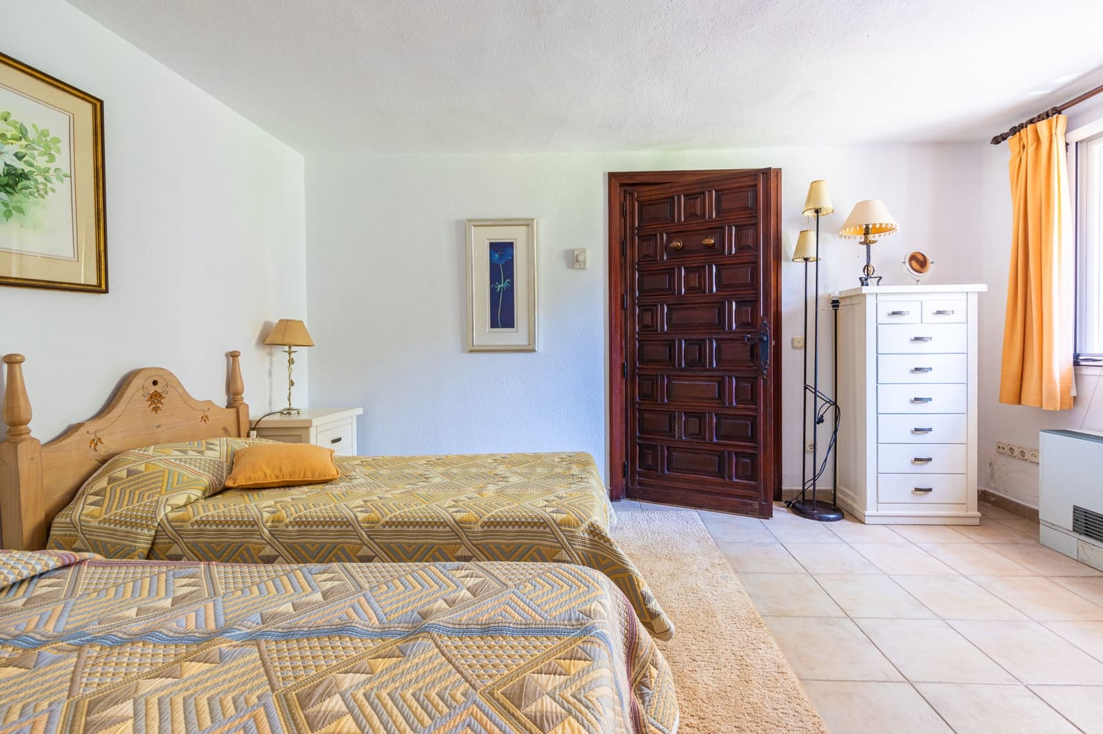 9 chambre Villa/Maison à vendre à El Chaparral avec piscine garage - 1 900 000 € (Ref: 9958952)