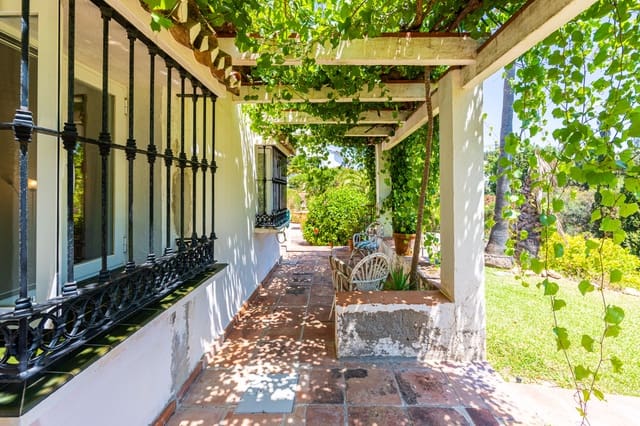 9 chambre Villa/Maison à vendre à El Chaparral, Mijas avec piscine garage - 1 900 000 € (Ref: 9958952)