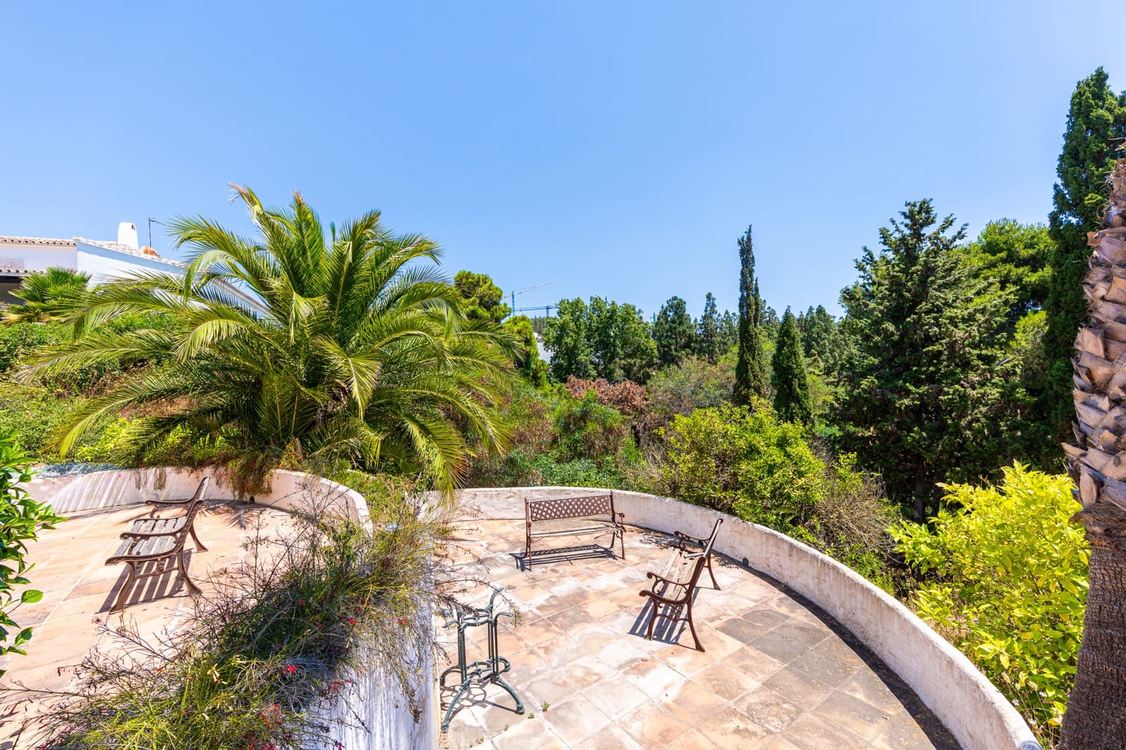 9 chambre Villa/Maison à vendre à El Chaparral avec piscine garage - 1 900 000 € (Ref: 9958952)