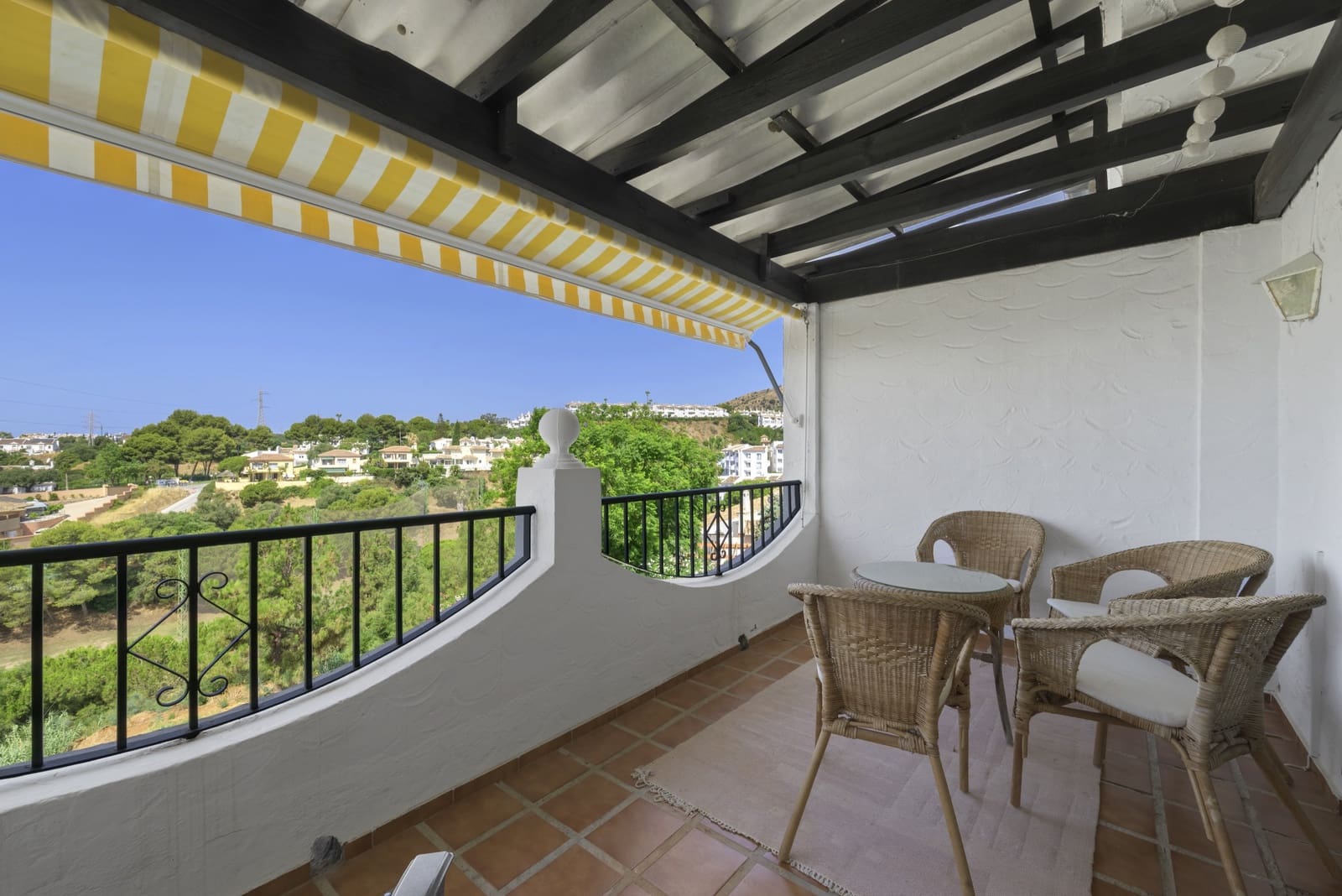 2 camera da letto Casa in vendita in Calahonda con piscina garage - 360.000 € (Rif: 9961828)
