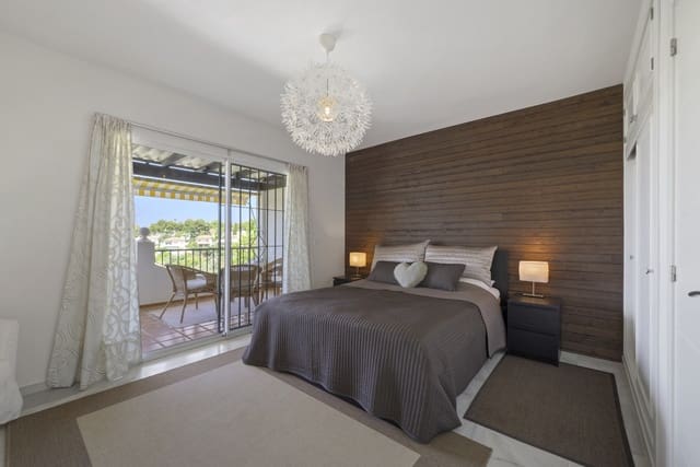 2 soverom Hus til salgs i Calahonda, Mijas med svømmebasseng garasje - € 360 000 (Ref: 9961828)