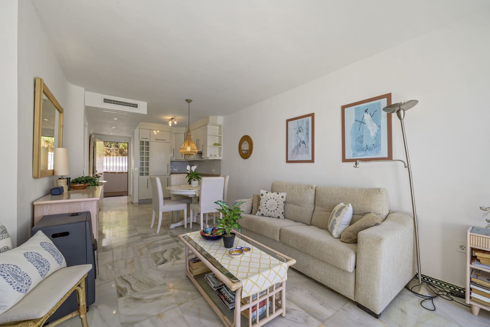Ático de 2 habitaciones en Calahonda en venta con piscina - 799.000 € (Ref: 9961829)