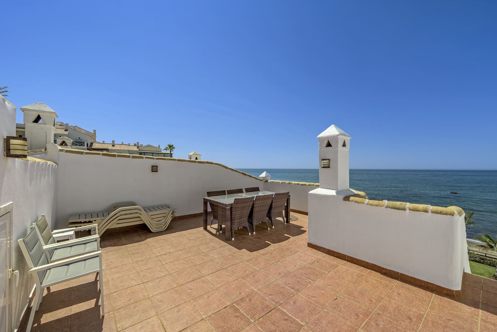 Ático de 2 habitaciones en Calahonda en venta con piscina - 799.000 € (Ref: 9961829)