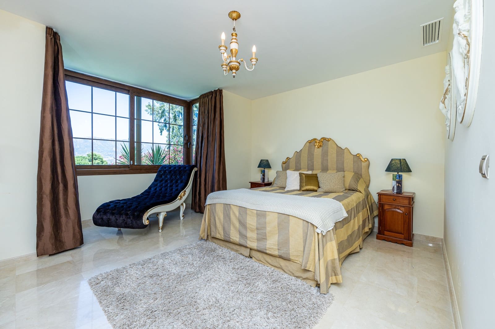4 quarto Moradia para venda em Mijas Costa com piscina garagem - 1 895 000 € (Ref: 9961830)