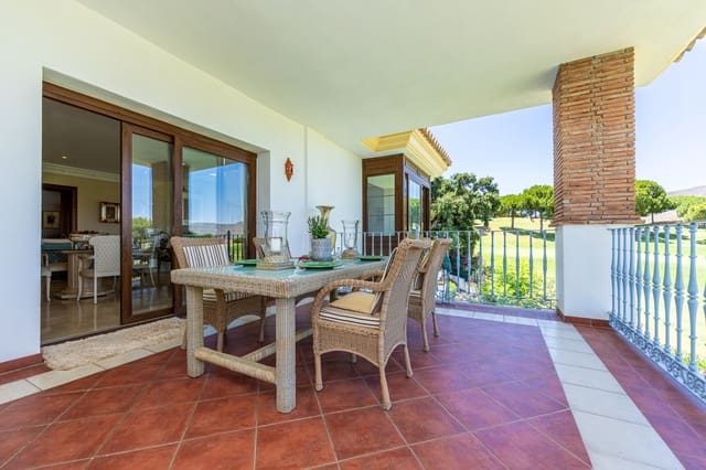 4 makuuhuone Huvila myytävänä paikassa Mijas Costa, Mijas mukana uima-altaan 
autotalli - 1 895 000 € (Ref: 9961830)