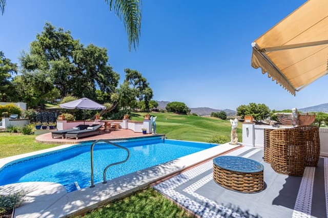 4 makuuhuone Huvila myytävänä paikassa Mijas Costa, Mijas mukana uima-altaan 
autotalli - 1 895 000 € (Ref: 9961830)