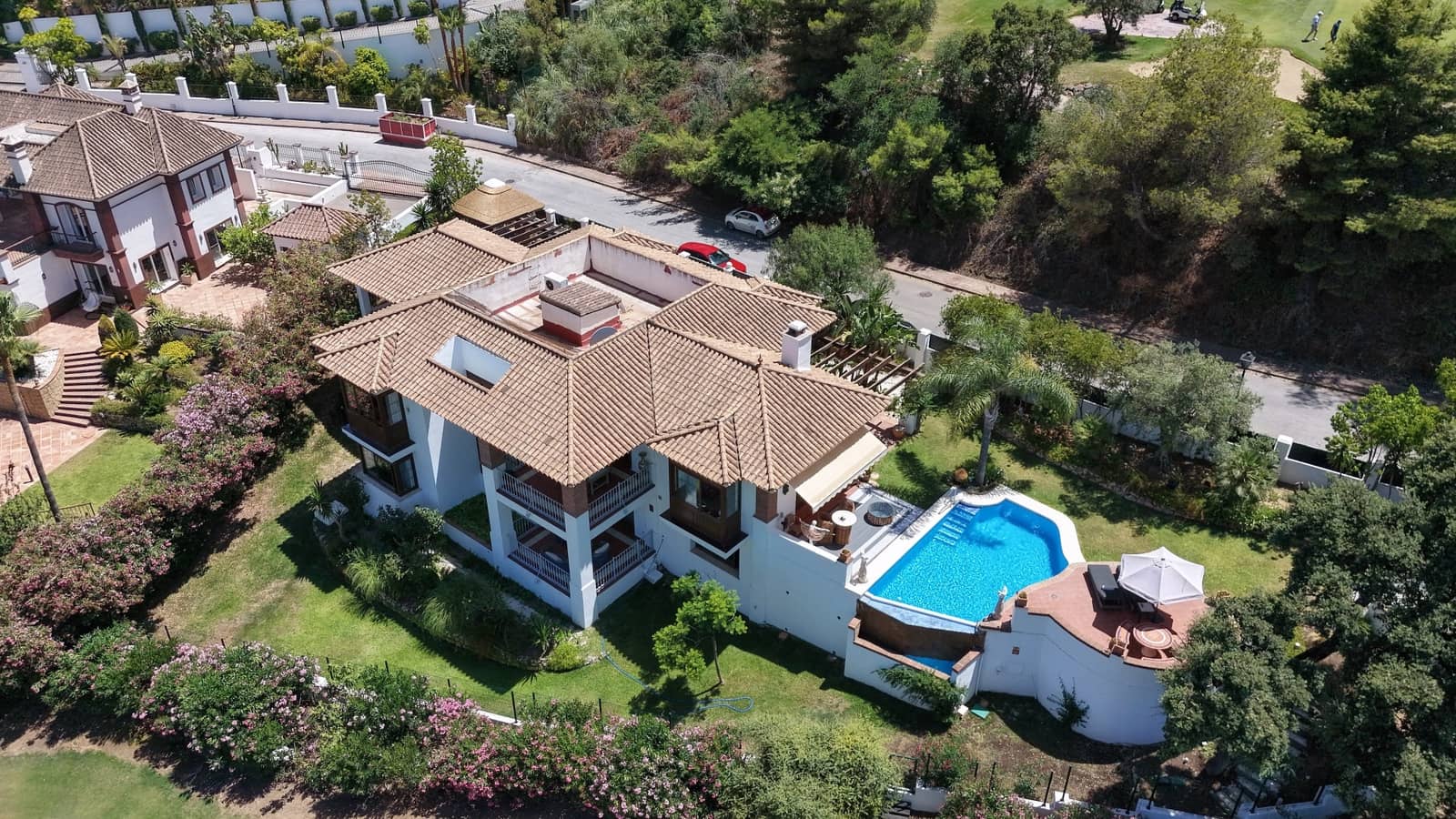 4 quarto Moradia para venda em Mijas Costa com piscina garagem - 1 895 000 € (Ref: 9961830)