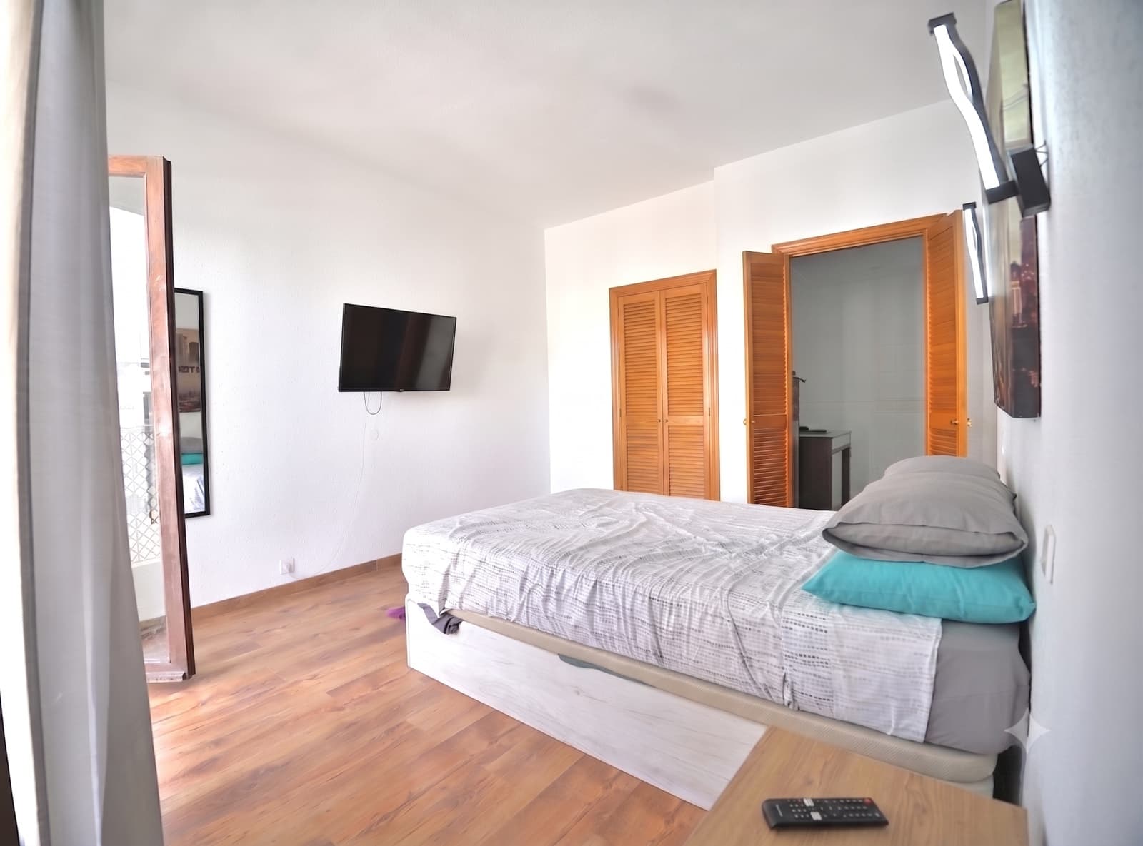 2 Zimmer Apartment zu verkaufen in Torremolinos mit Pool - 318.000 € (Ref: 9965989)