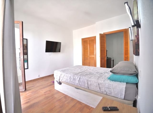 2 soverom Leilighet til salgs i Torremolinos med svømmebasseng - € 318 000 (Ref: 9965989)