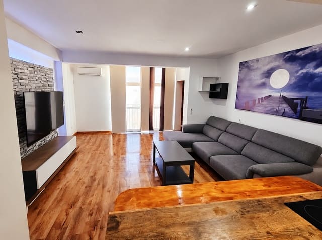 2 bedroom Apartment for sale in Torremolinos with pool - € 318,000 (Ref: 9965989)