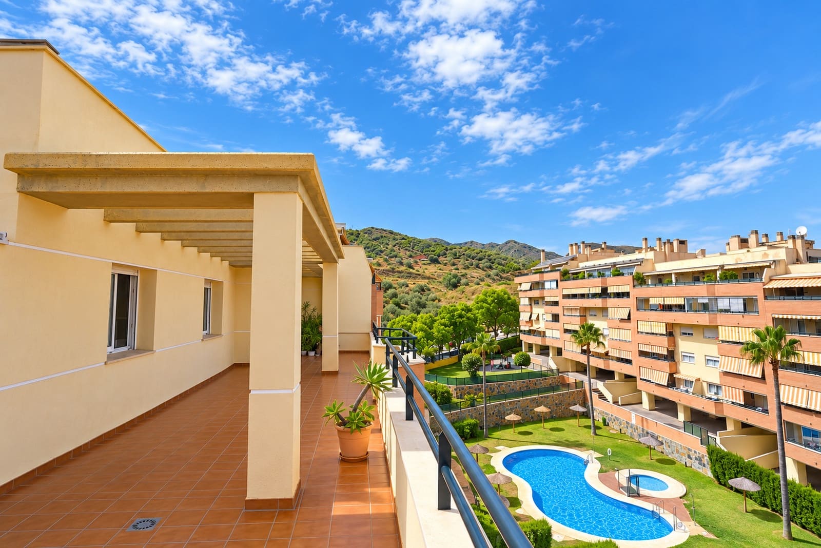 4 soverom Penthouse til salgs i Torremolinos med svømmebasseng garasje - € 599 000 (Ref: 9967120)