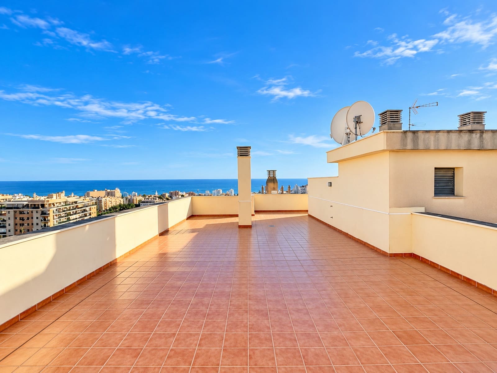 4 soverom Penthouse til salgs i Torremolinos med svømmebasseng garasje - € 599 000 (Ref: 9967120)