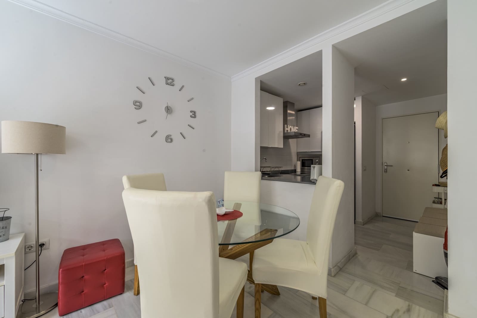 3 bedroom Apartment for sale in Fuengirola with garage - € 395,000 (Ref: 9969125)