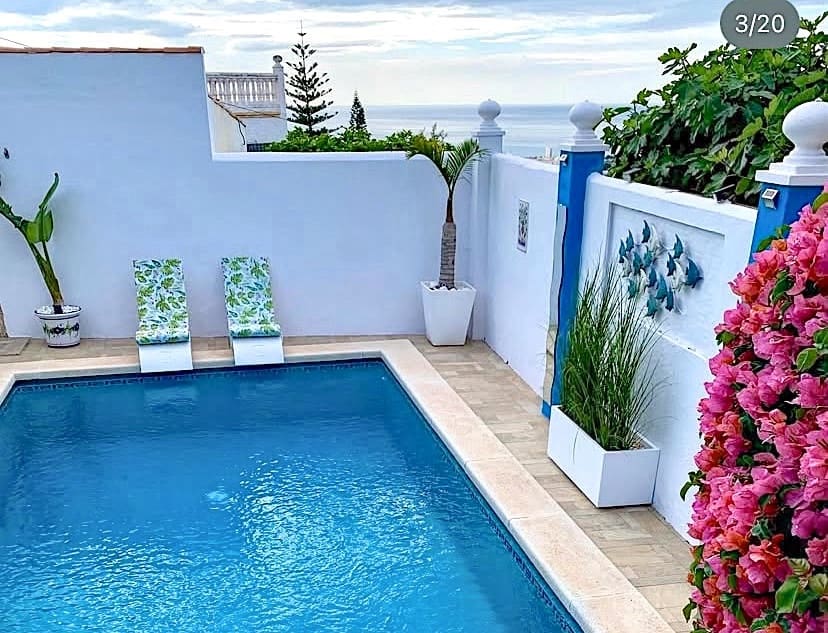 4 bedroom Villa for sale in Benalmadena with pool garage - € 985,000 (Ref: 9972528)