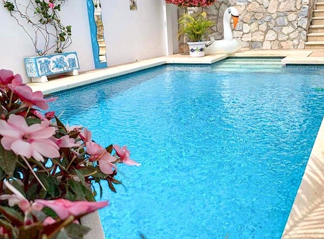4 soveværelse Villa til salg i Benalmádena med swimmingpool garage - € 985.000 (Ref: 9972528)