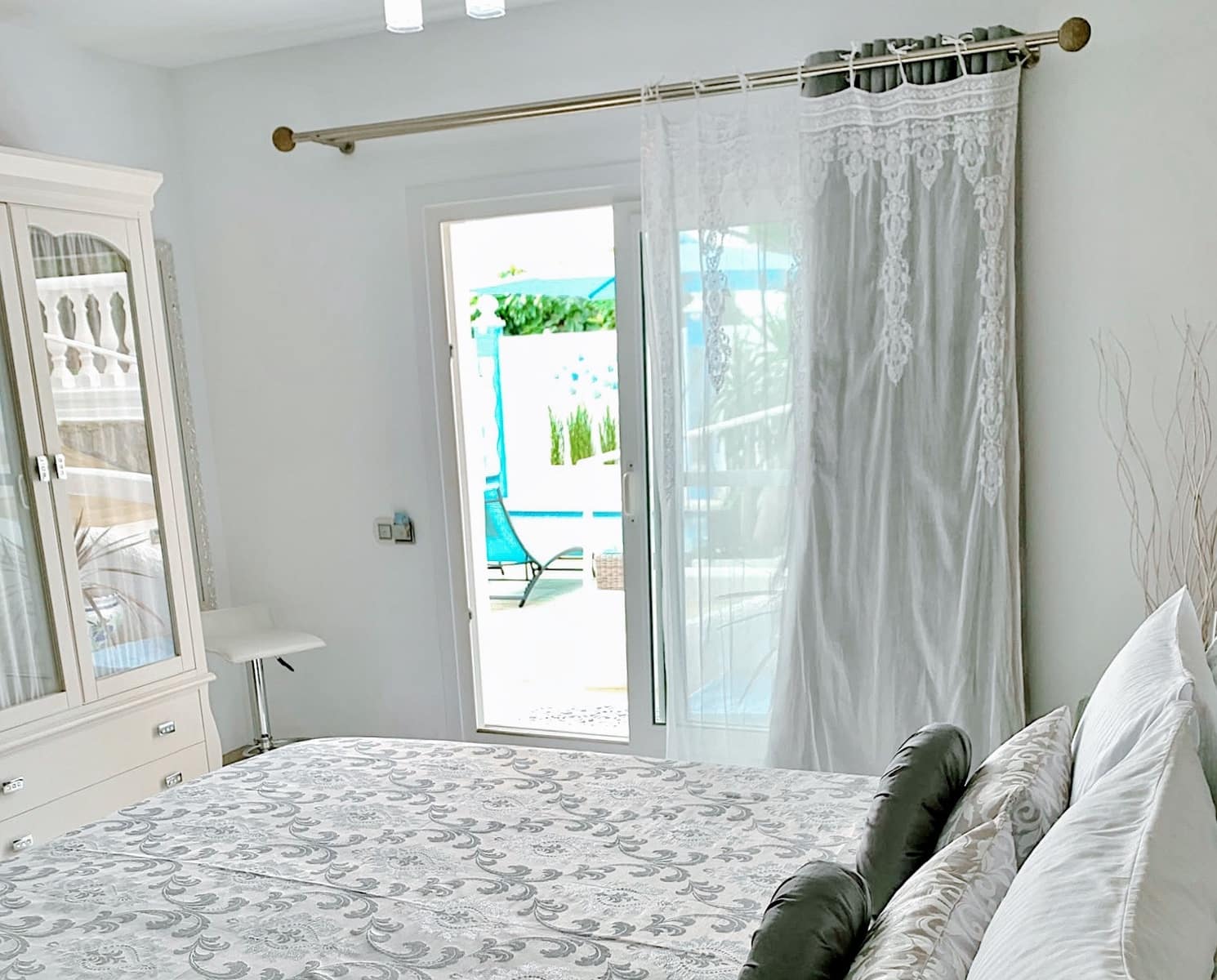 4 bedroom Villa for sale in Benalmadena with pool garage - € 985,000 (Ref: 9972528)