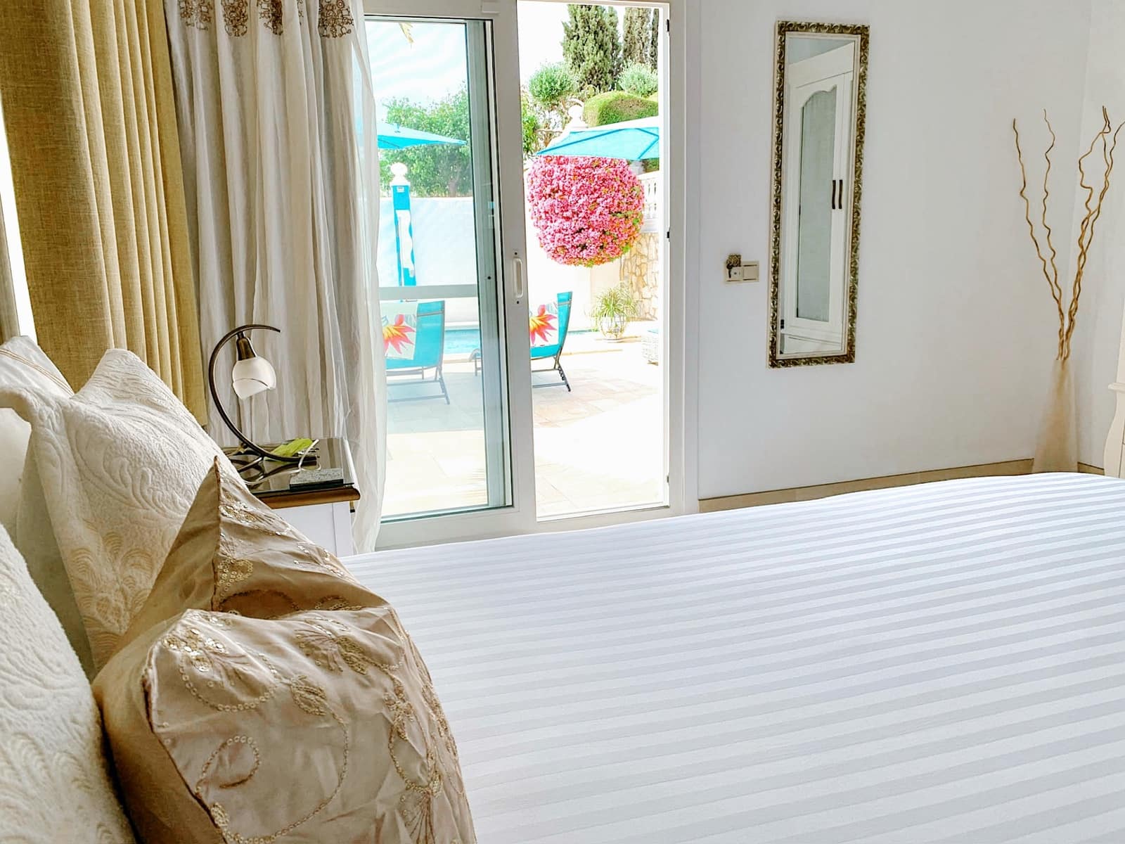 4 bedroom Villa for sale in Benalmadena with pool garage - € 985,000 (Ref: 9972528)