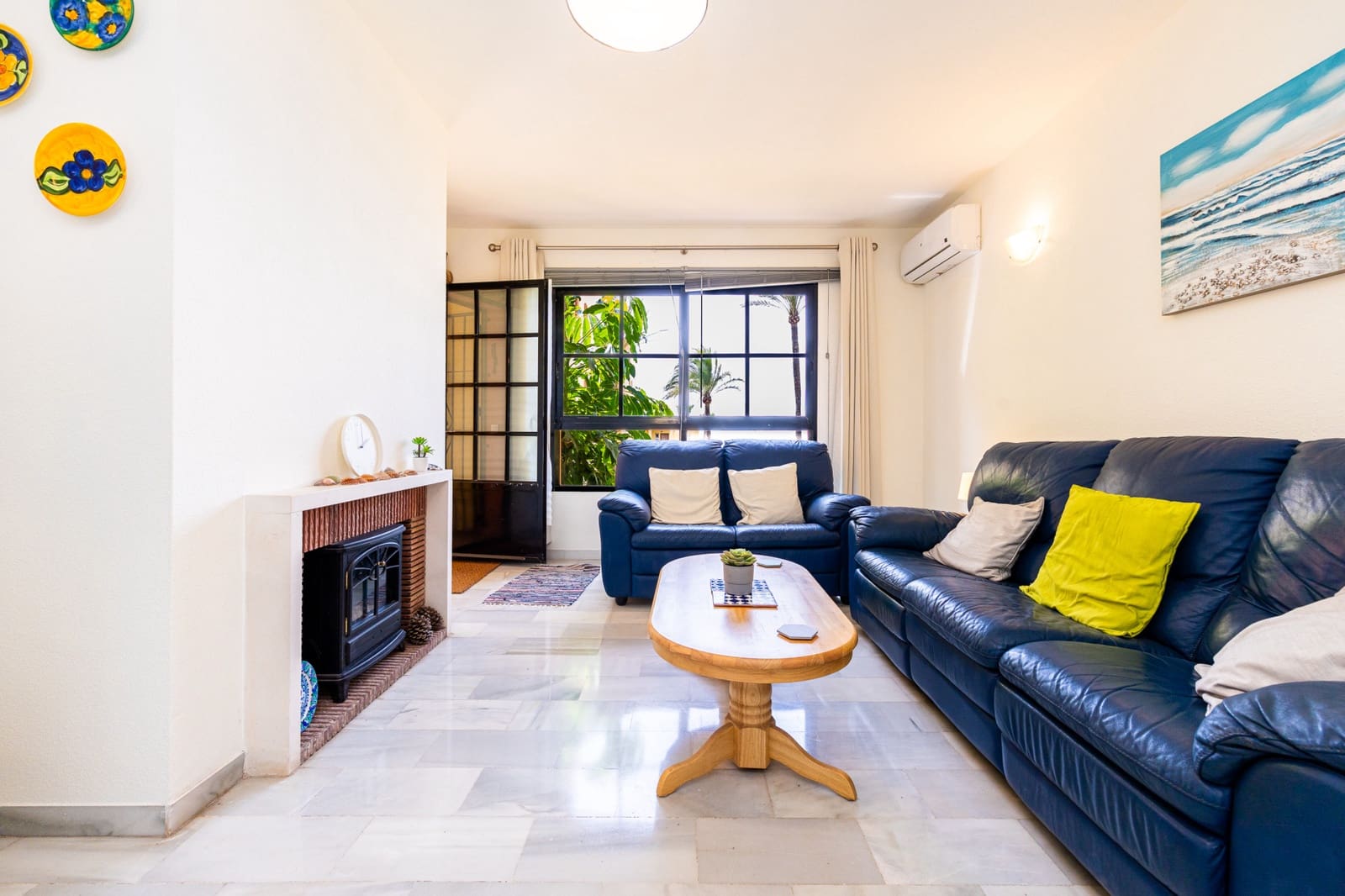 Apartamento de 2 habitaciones en Calahonda en venta con piscina - 425.000 € (Ref: 9974531)