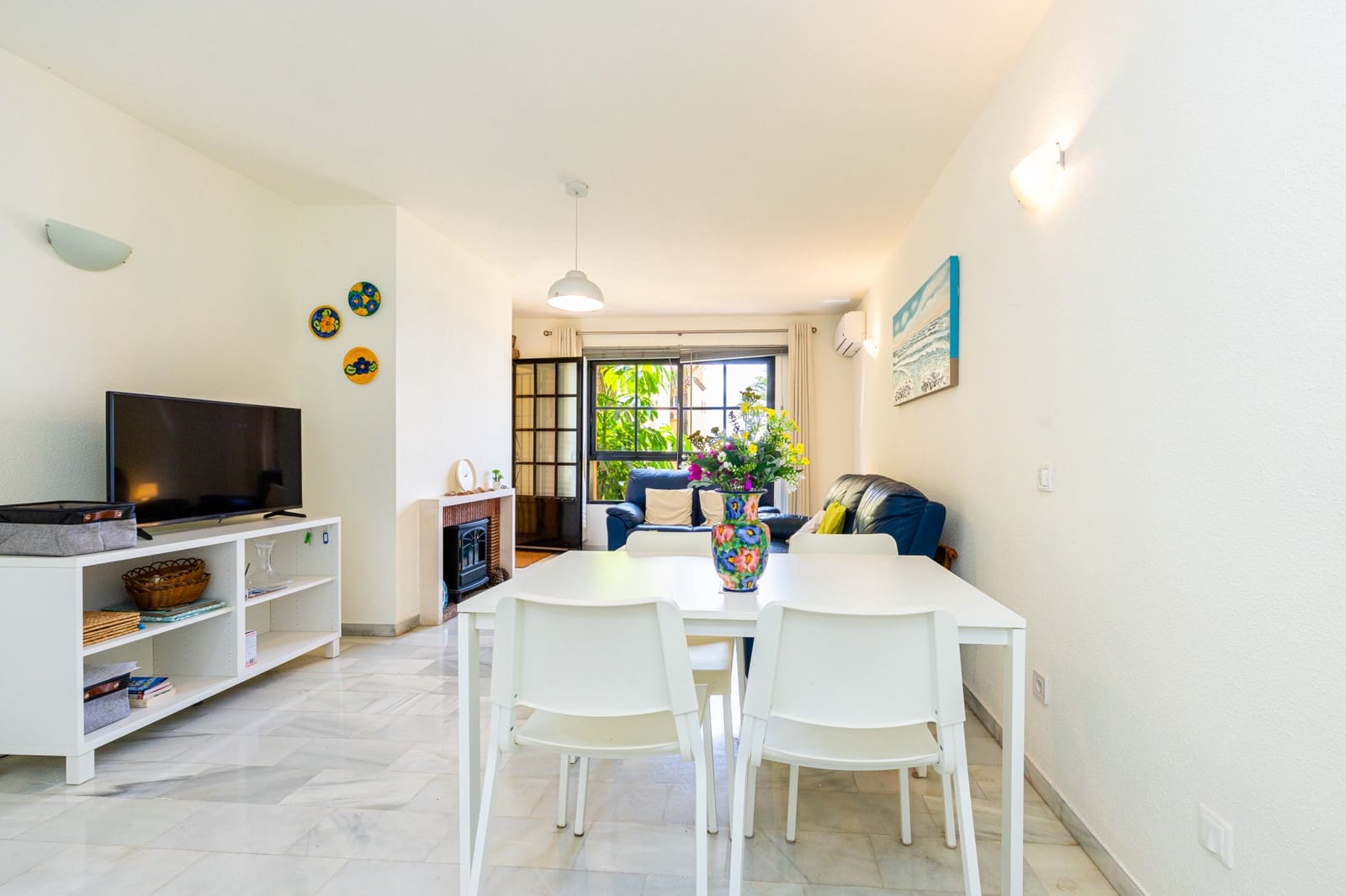 Apartamento de 2 habitaciones en Calahonda en venta con piscina - 425.000 € (Ref: 9974531)