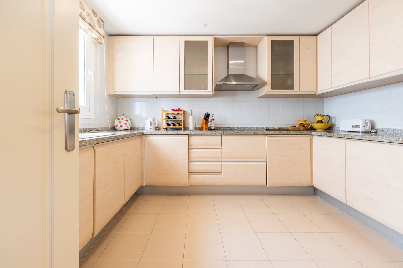 2 soverom Leilighet til salgs i Calahonda med svømmebasseng garasje - € 359 000 (Ref: 9976661)