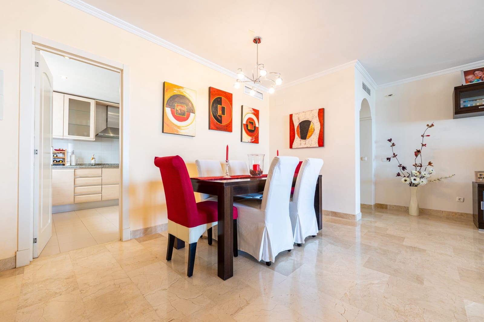 2 soverom Leilighet til salgs i Calahonda med svømmebasseng garasje - € 359 000 (Ref: 9976661)