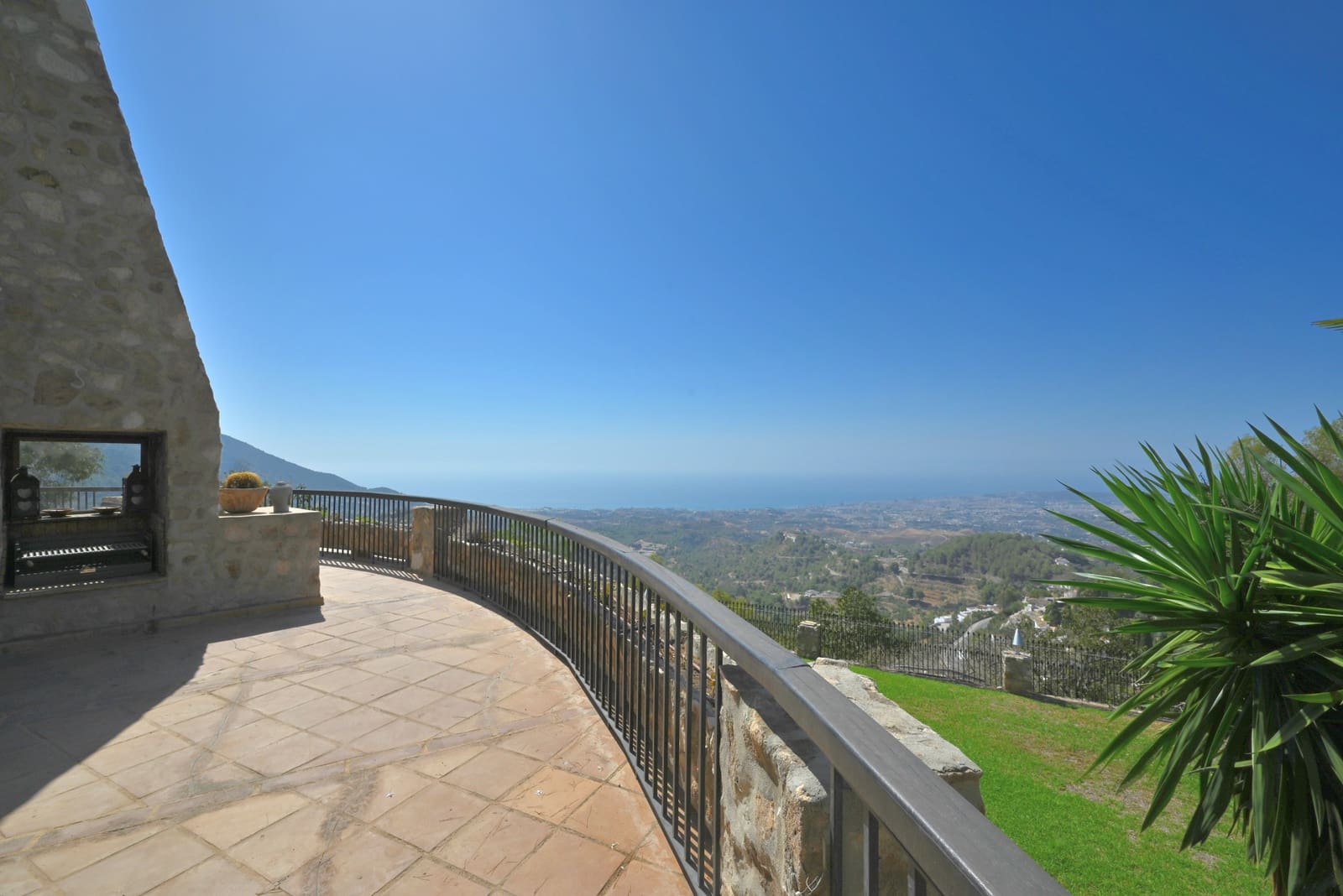 6 soveværelse Villa til salg i Mijas med swimmingpool garage - € 1.495.000 (Ref: 9978089)
