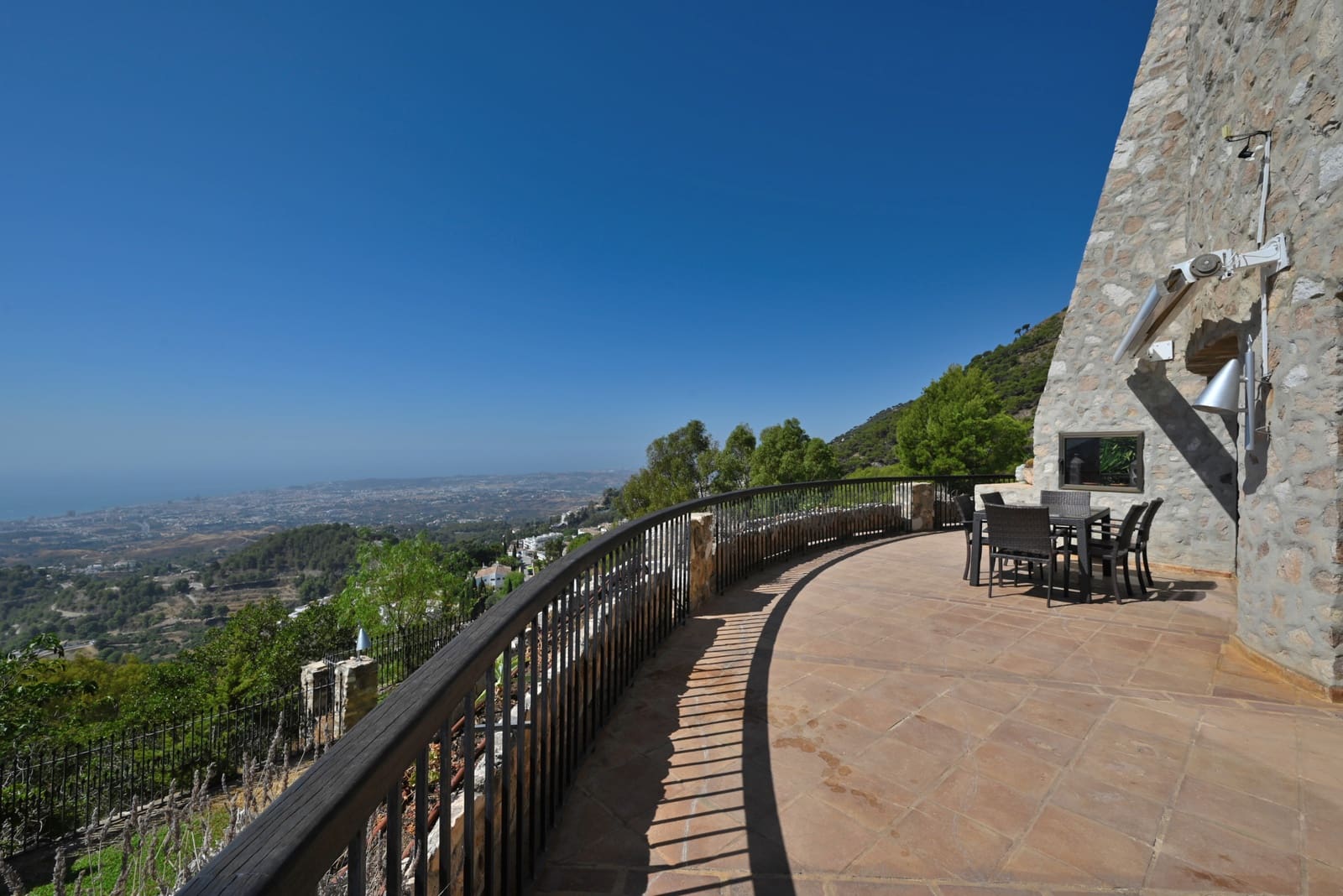6 soveværelse Villa til salg i Mijas med swimmingpool garage - € 1.495.000 (Ref: 9978089)