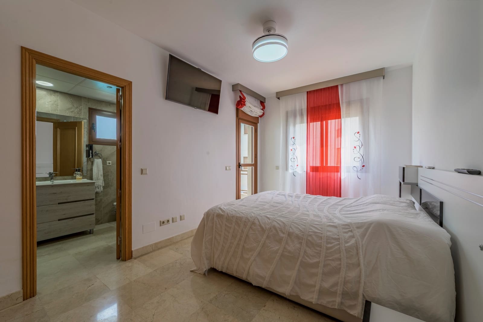 3 sypialnia Apartament na sprzedaż w Mijas Costa z basenem garażem - 395 000 € (Ref: 9978090)
