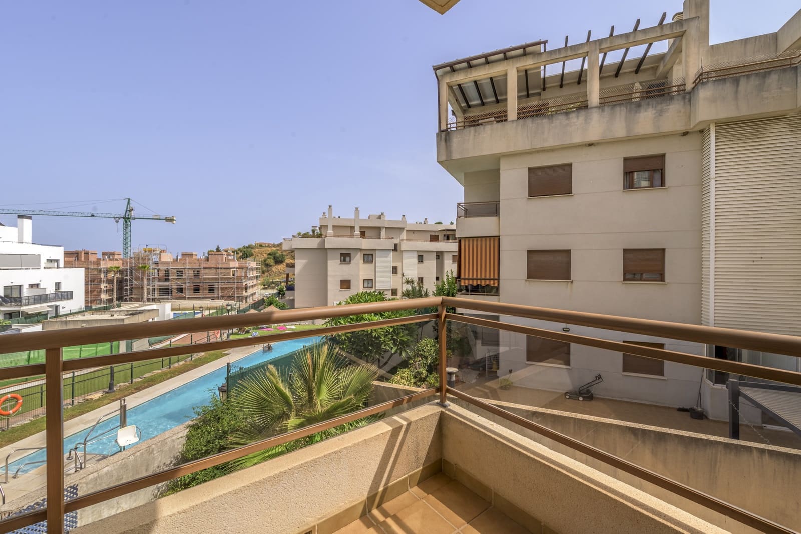 3 sypialnia Apartament na sprzedaż w Mijas Costa z basenem garażem - 395 000 € (Ref: 9978090)