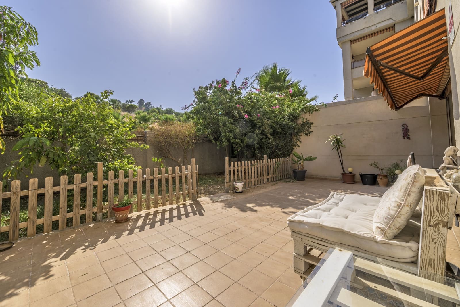 2 soveværelse Lejlighed til salg i Mijas Costa med swimmingpool garage - € 410.000 (Ref: 9986223)