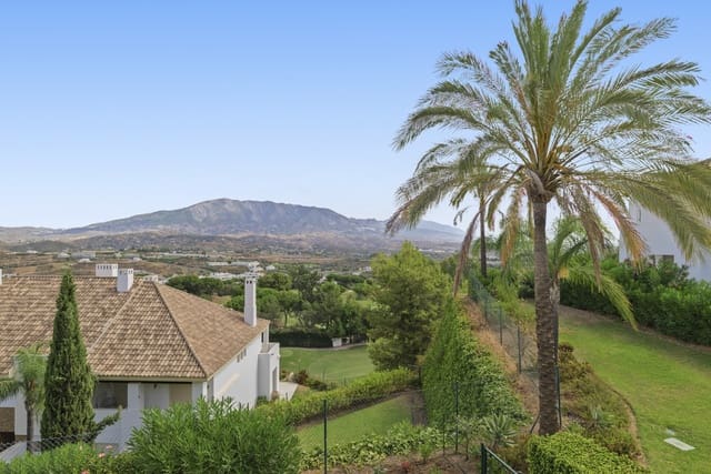 3 makuuhuone Omakotitalo myytävänä paikassa Mijas Costa, Mijas mukana uima-altaan 
autotalli - 529 000 € (Ref: 9990090)