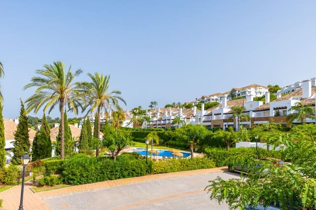 3 makuuhuone Omakotitalo myytävänä paikassa Mijas Costa, Mijas mukana uima-altaan 
autotalli - 529 000 € (Ref: 9990090)