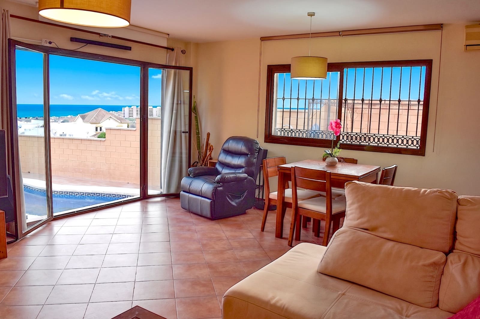 3 chambre Villa/Maison à vendre à Benalmadena avec piscine garage - 750 000 € (Ref: 9996504)