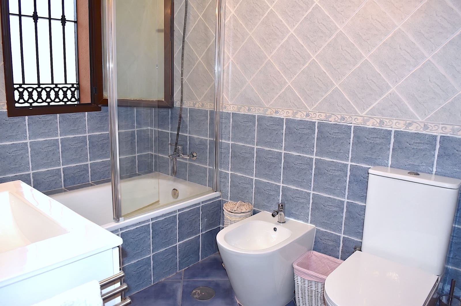 3 chambre Villa/Maison à vendre à Benalmadena avec piscine garage - 750 000 € (Ref: 9996504)
