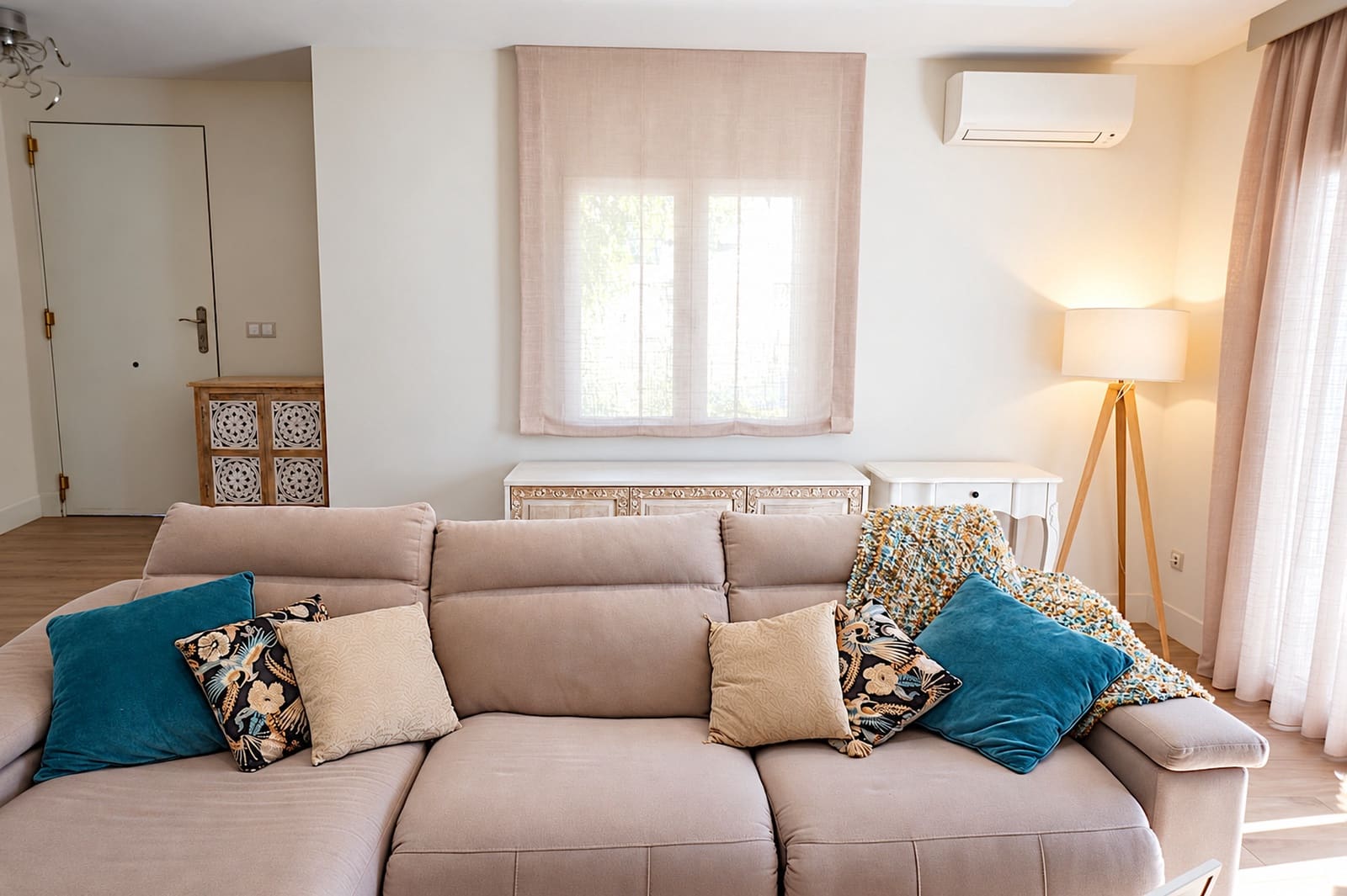 4 bedroom Townhouse for sale in Benalmadena with pool garage - € 590,000 (Ref: 9996505)