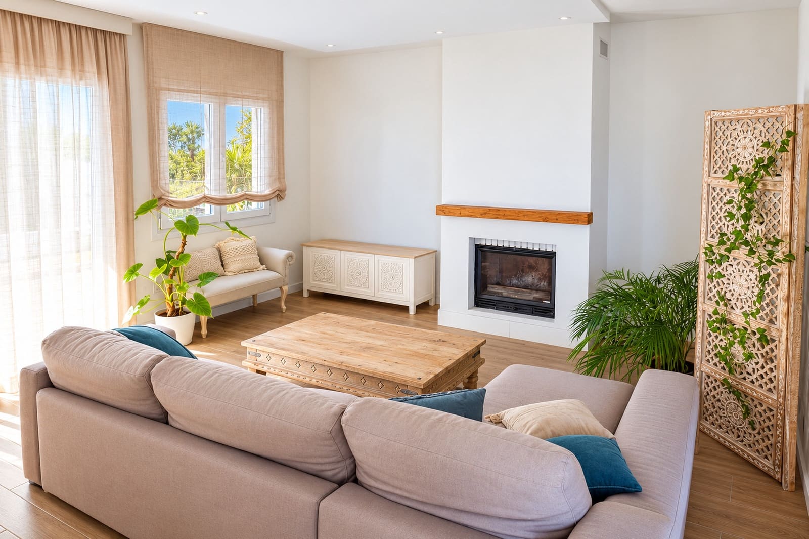 4 bedroom Townhouse for sale in Benalmadena with pool garage - € 590,000 (Ref: 9996505)