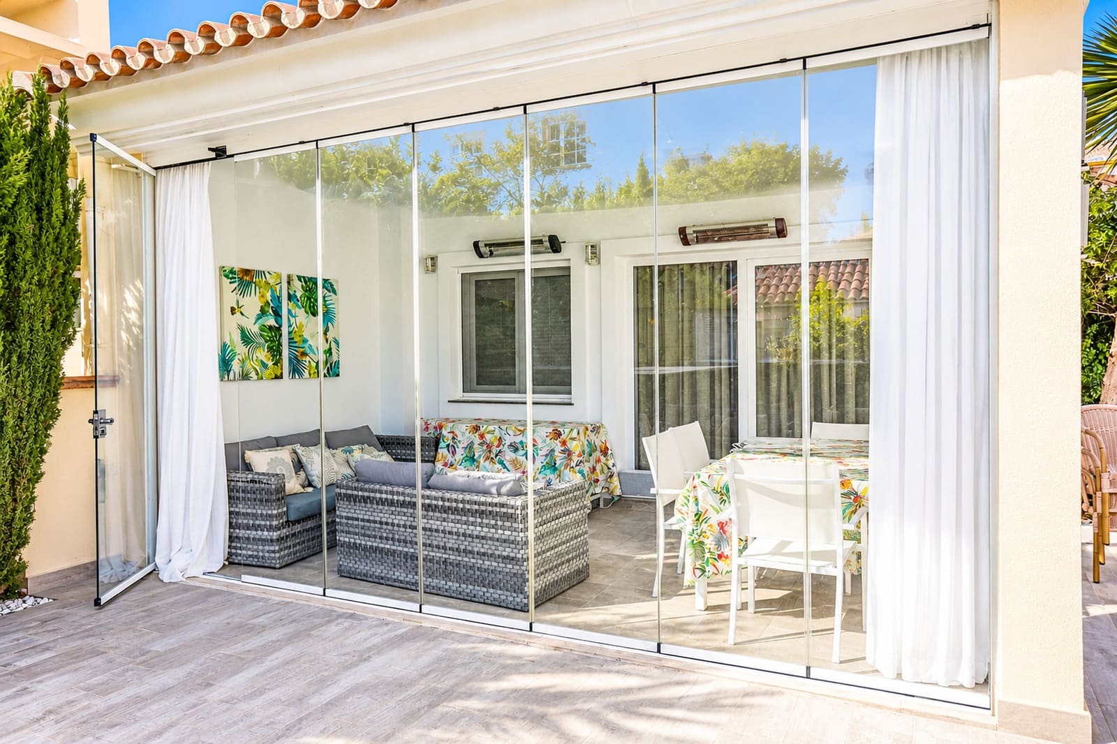 4 bedroom Townhouse for sale in Benalmadena with pool garage - € 590,000 (Ref: 9996505)
