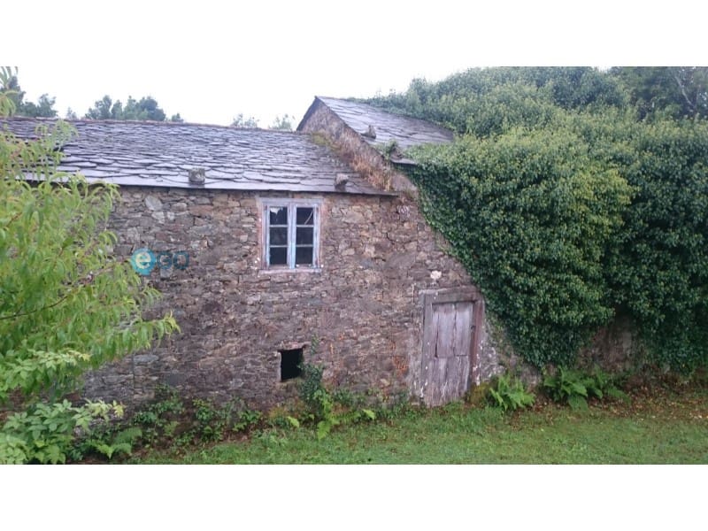 Villa til salg i Moeche - € 50.000 (Ref: 5456152)