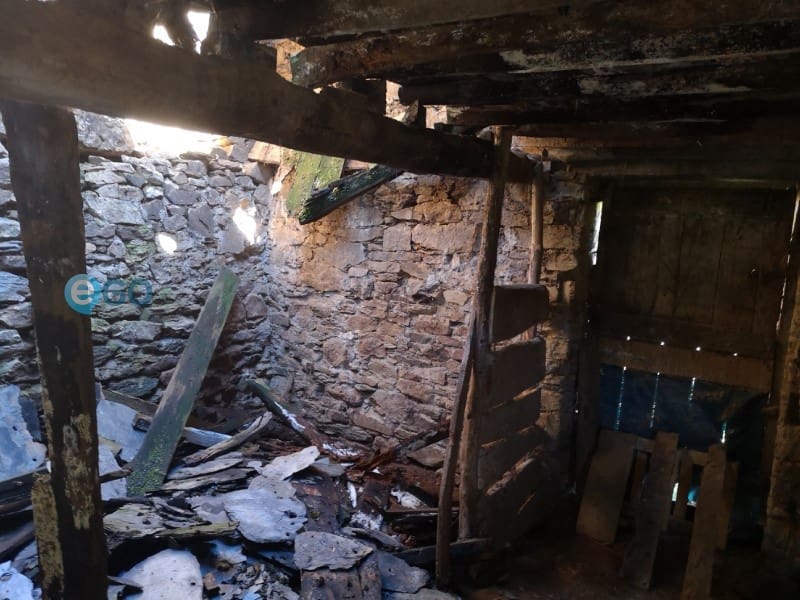 Villa til salg i Moeche - € 50.000 (Ref: 5456152)