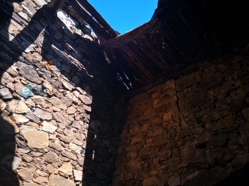 Villa til salg i Moeche - € 50.000 (Ref: 5456152)