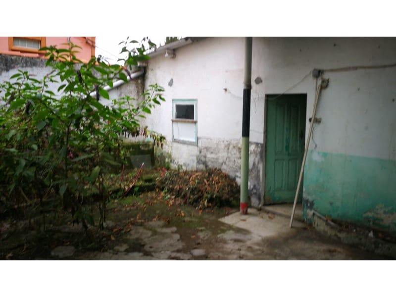 6 bedroom Townhouse for sale in Ferrol with garage - € 130,000 (Ref: 5724087)