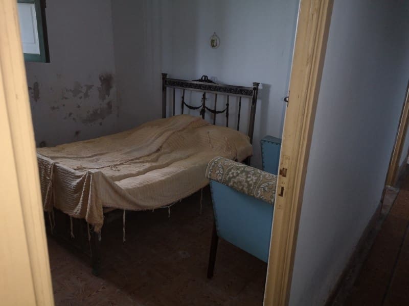 5 soveværelse Finca/Landehus til salg i Bergondo med swimmingpool garage - € 800.000 (Ref: 5922008)