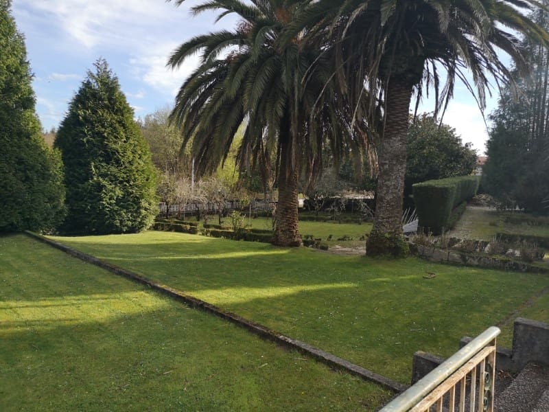 5 soveværelse Finca/Landehus til salg i Bergondo med swimmingpool garage - € 800.000 (Ref: 5922008)