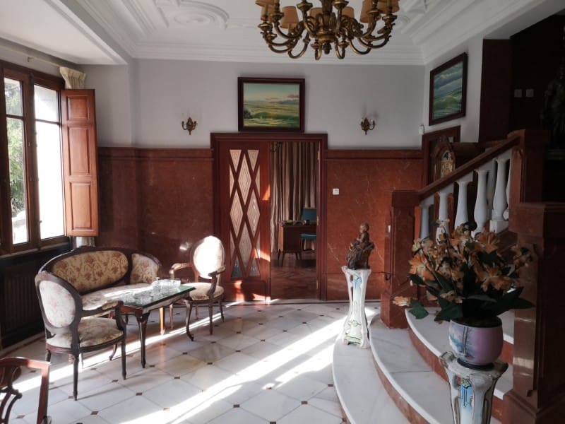 5 soveværelse Finca/Landehus til salg i Bergondo med swimmingpool garage - € 800.000 (Ref: 5922008)