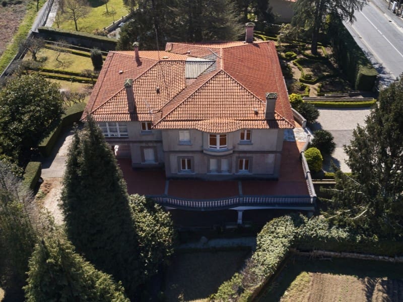 5 soveværelse Finca/Landehus til salg i Bergondo med swimmingpool garage - € 800.000 (Ref: 5922008)