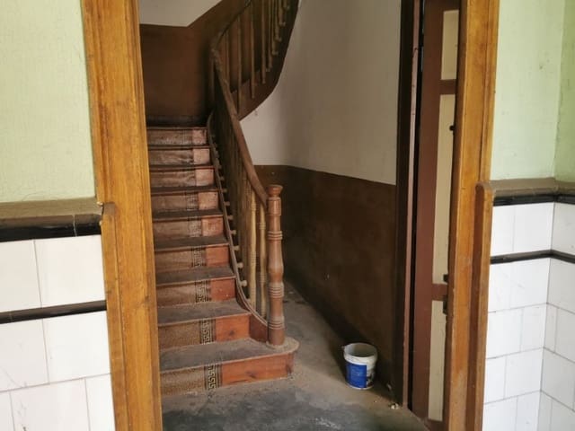 5 slaapkamer Huis te koop in Neda - € 76.000 (Ref: 6013503)