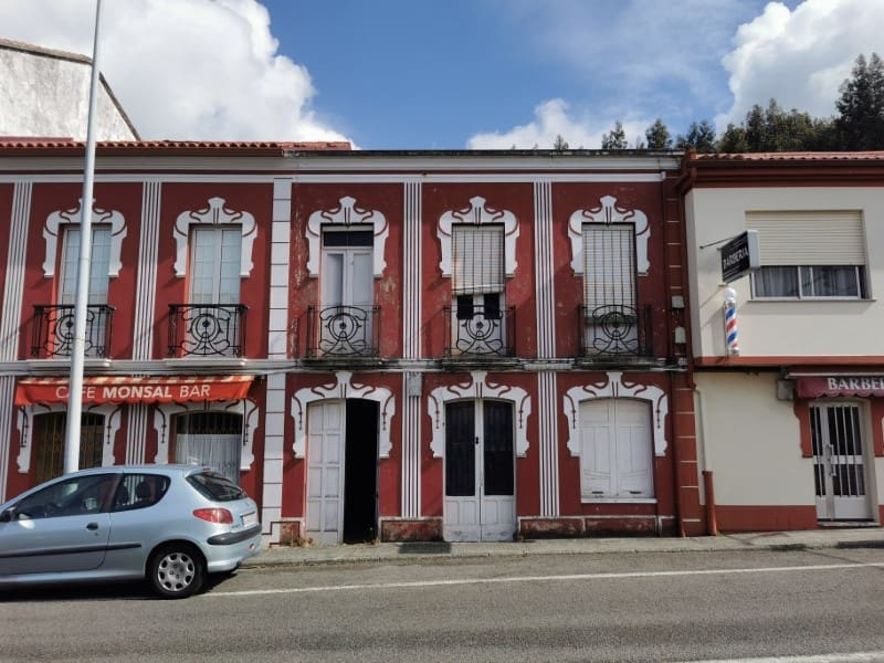 5 bedroom Townhouse for sale in Neda - € 76,000 (Ref: 6013503)